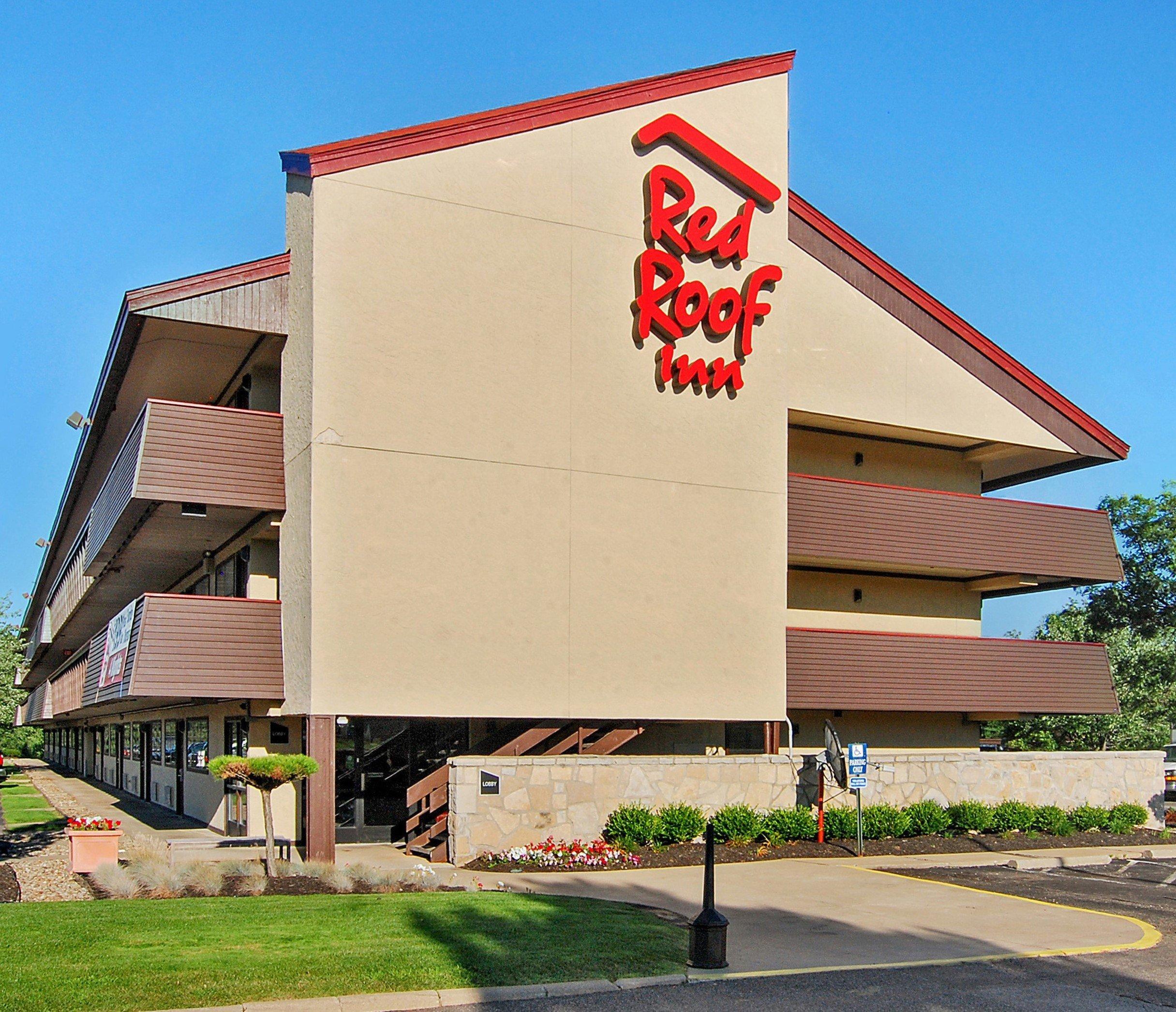 Red Roof 2*