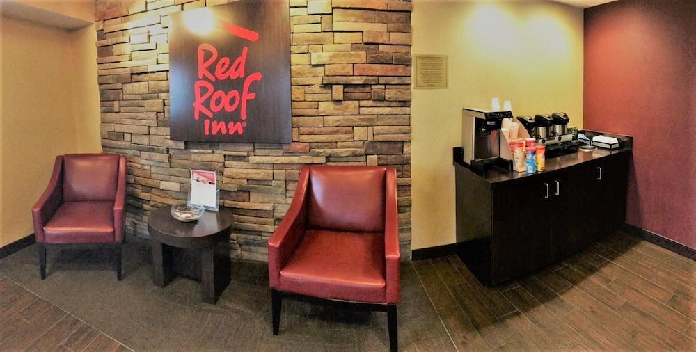 Red Roof Motel